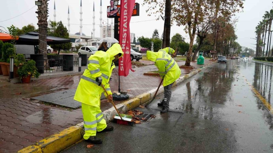 Mersin’de Şiddetli Yağışa Karşı Meski Ekipleri Teyakkuzda