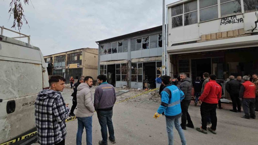 Kayseri’de Çelik Eşya Üretim Atölyesinde Patlama: 3 Yaralı