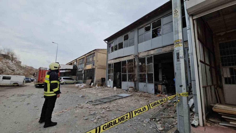 Kayseri’de Çelik Eşya Üretim Atölyesindeki Patlama Güvenlik Kamerasında