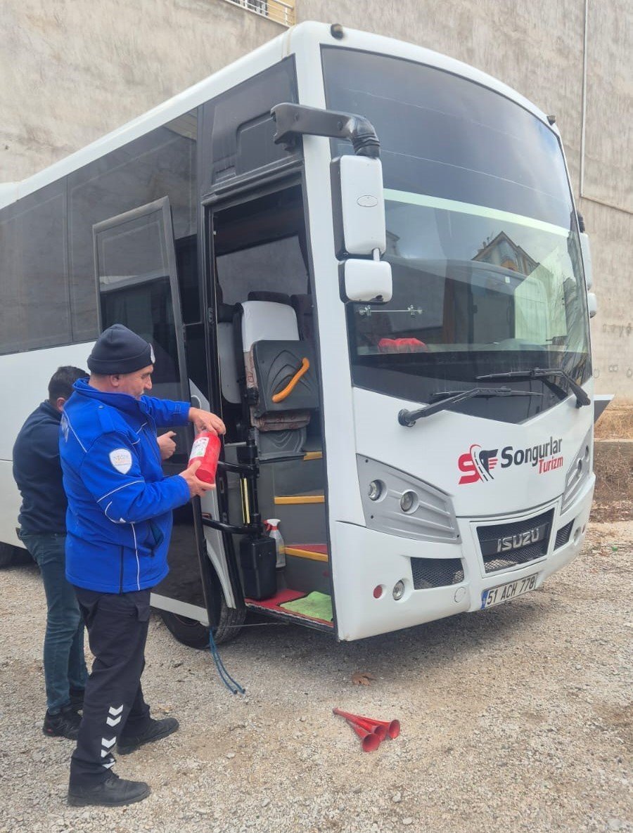 Niğde Belediyesi Servis Araçlarını Mercek Altına Aldı