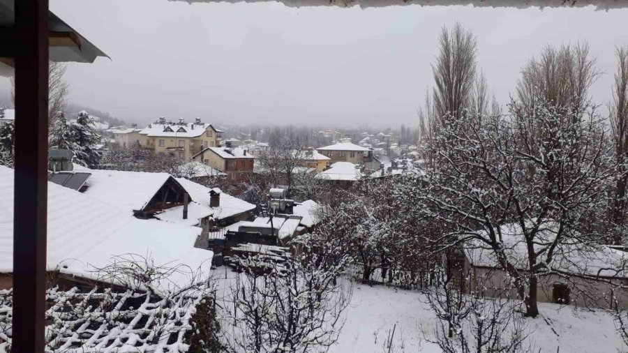 Antalya’da Gömbe Yaylası Beyaza Büründü