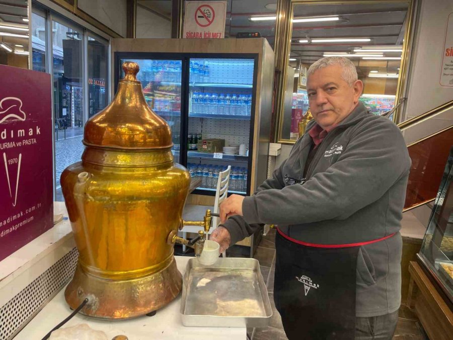 Yağışlı Havalarda Salep Satışları Zirvede