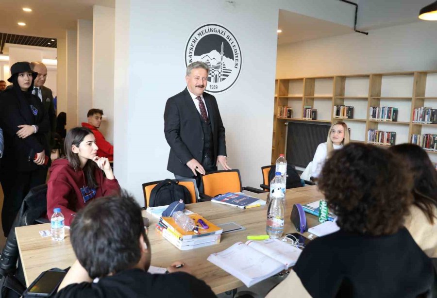 Gençler Melikgazi’nin ‘akıl Küplerini’ Çok Sevdi