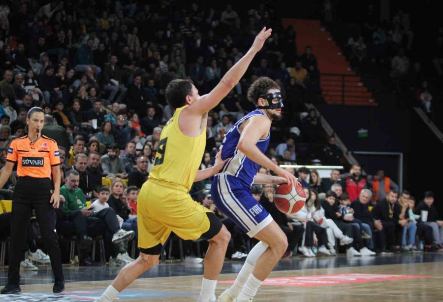 Türkiye Basketbol Süper Ligi: Mersin Spor Kulübü: 79 - Tofaş: 58