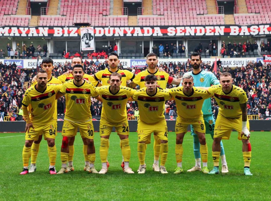 Eskişehirspor, Evinde Gol Oldu Yağdı: 6-0