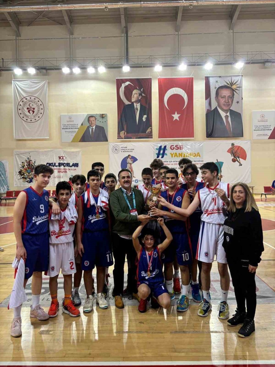 Kayseri U-14 Erkekler Basketbol Ligi Sona Erdi