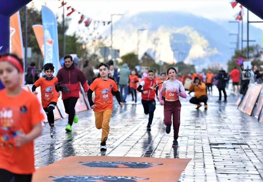 Nefes Kesen Maraton Ödül Töreni İle Sona Erdi