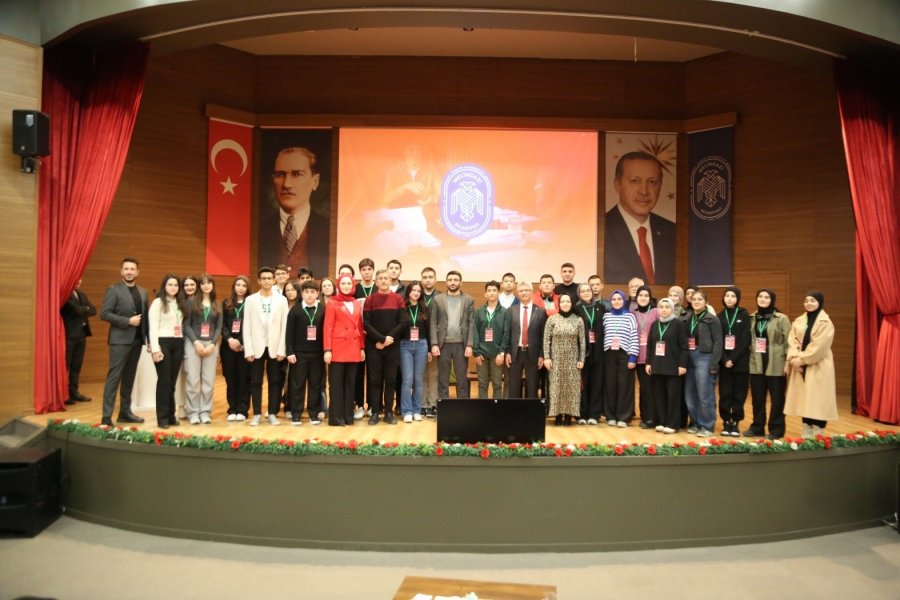 ’mektep Melikgazi’de İlk Konferans Gerçekleştirildi