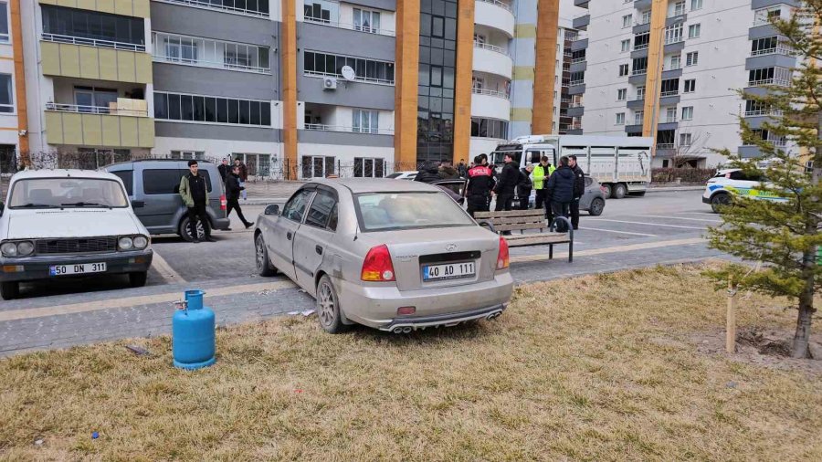 Polisten Kaçan Sürücü 15 Kilometrelik Kovalamaca Sonucu Yakalandı