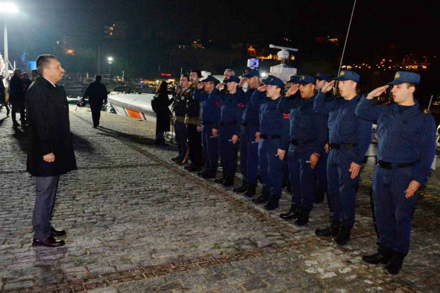 Antalya Valisi Şahin’den Yılbaşı Mesaisi: "tüm Ekipler Görev Başında"