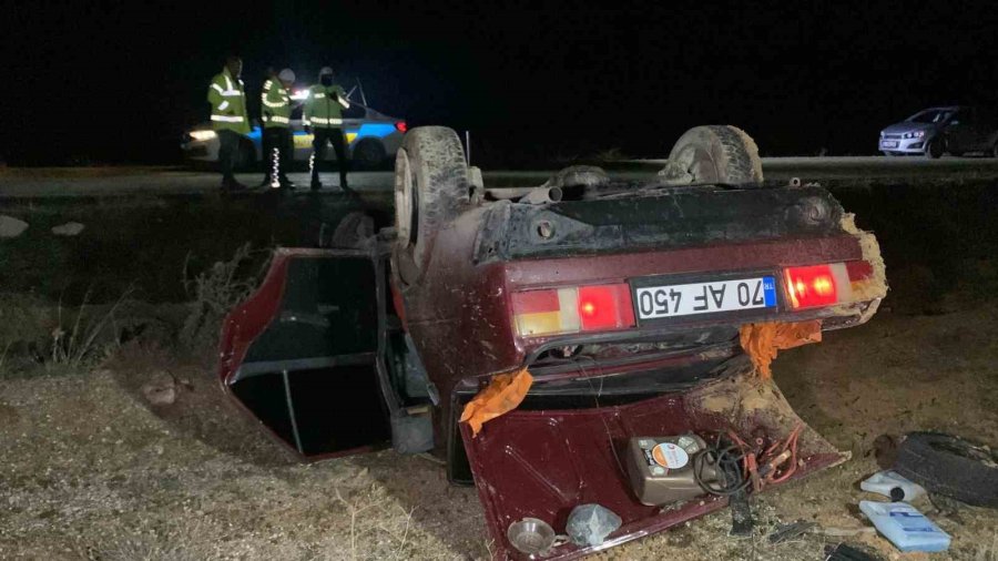 Virajı Alamayan Tofaş Otomobil Şarampole Takla Attı: 1 Yaralı