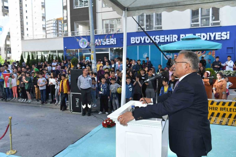 Büyükşehir Kütüphaneleri 2024’te 2.5 Milyonu Aşkın Kitapseveri Konuk Etti