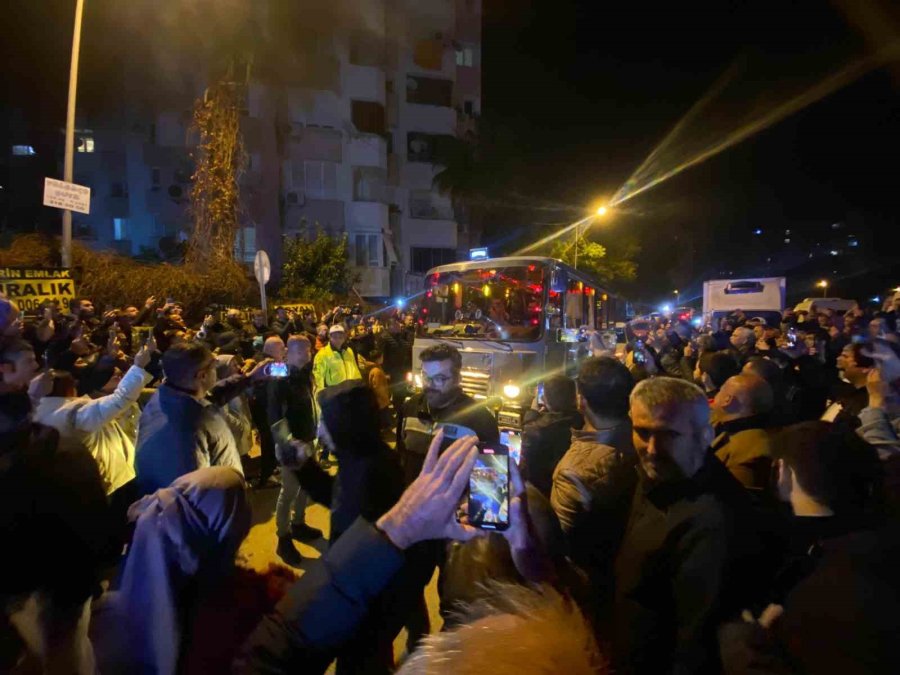 Ferdi Tayfur Şarkılarıyla Uğurlandı