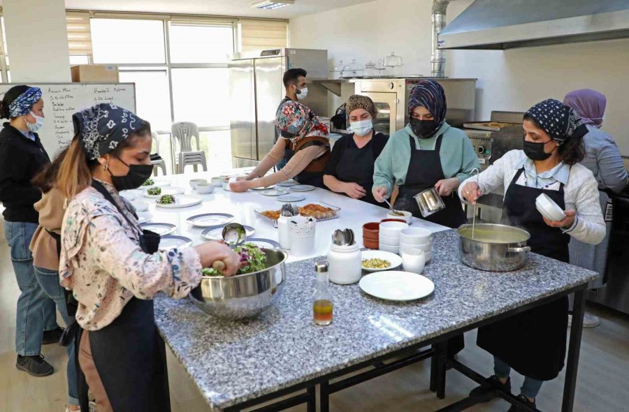 Atasem’in Meslek Ve Hobi Kurslarına Kayıtlar Başlıyor