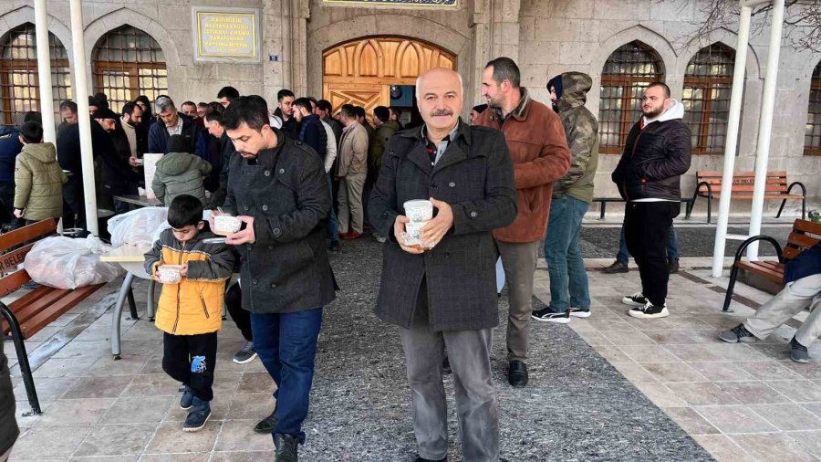 Başkan Özdoğan: "ailece Geldiğimiz Bu Manevi Buluşmalar Birliğimizi Pekiştiriyor"