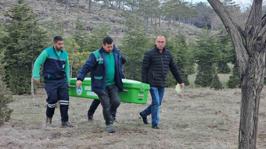 5 Gündür Haber Alınamıyordu, Tabancayla Vurulmuş Şekilde Ölü Bulundu