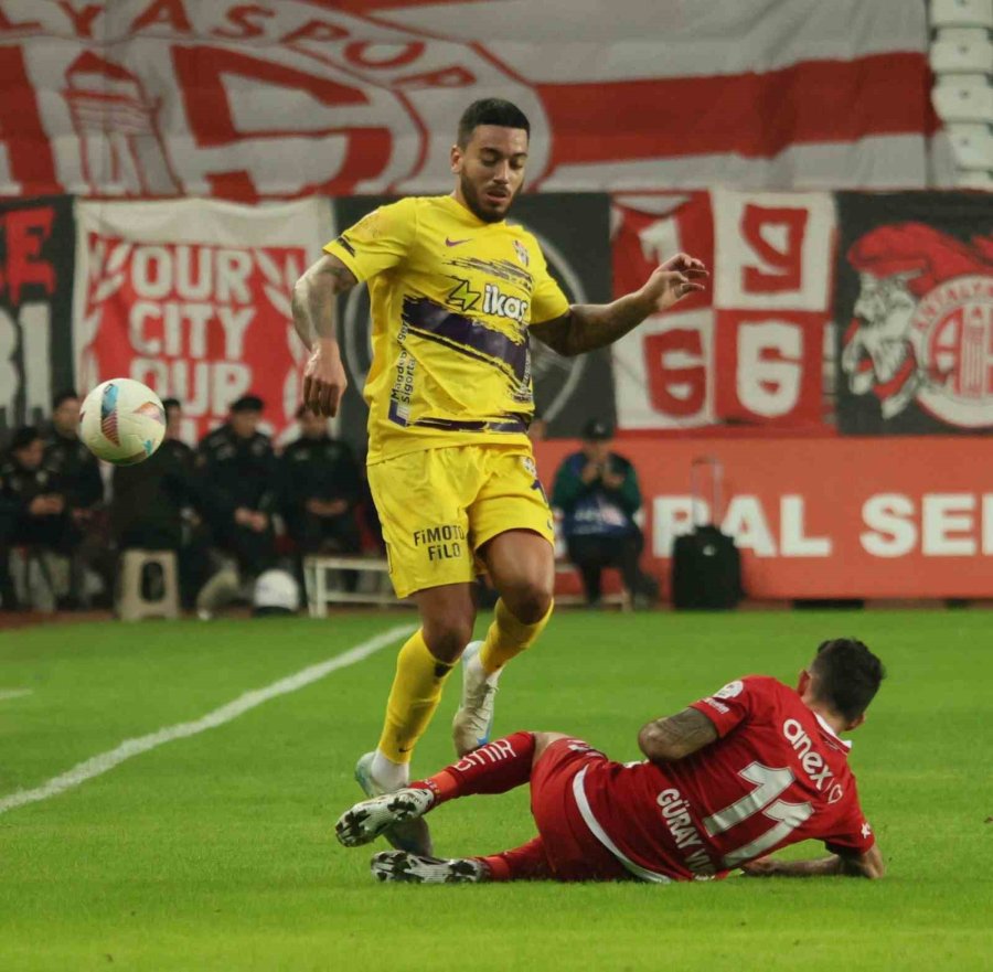 Trendyol Süper Lig: Antalyaspor: 1 - Eyüpspor: 4 (maç Sonucu)