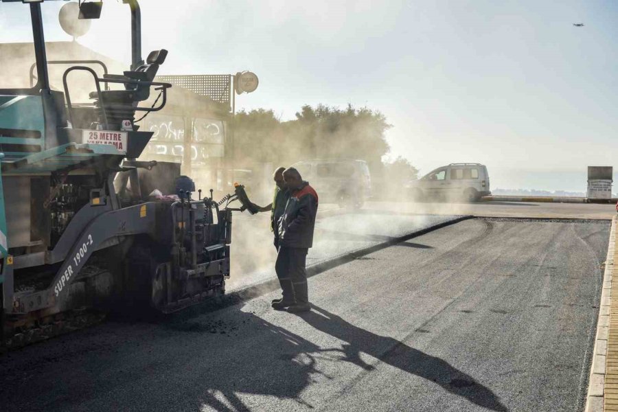 Kepez’de Altyapı Kazıları Sebebiyle Bozulan Asfalt Yenilendi