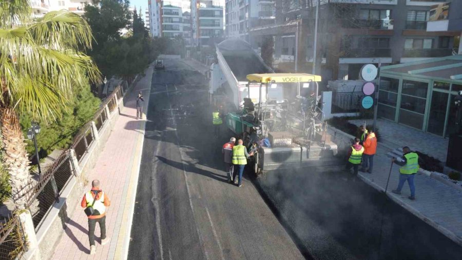 Kepez’de Altyapı Kazıları Sebebiyle Bozulan Asfalt Yenilendi