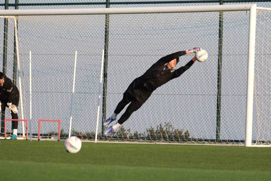 Atakaş Hatayspor, Çaykur Rizespor Maçı Hazırlıklarına Başladı