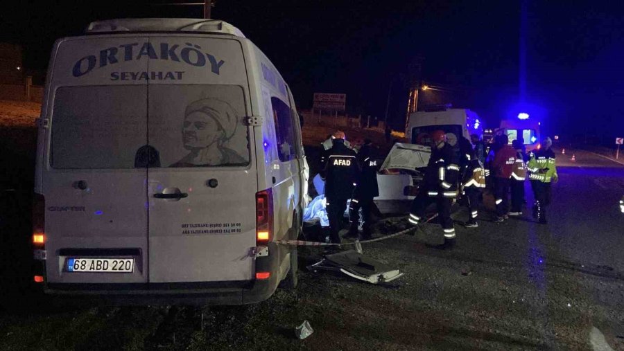 Aksaray’da Feci Kaza: Tofaş Otomobil İkiye Bölündü, Baba Ve Kızı Hayatını Kaybetti