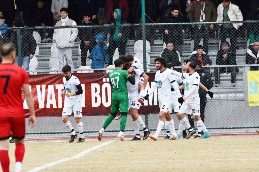 Kayseri Şeker Süper Amatör Küme: Hacılar Erciyesspor: 5 - Özvatanspor: 0