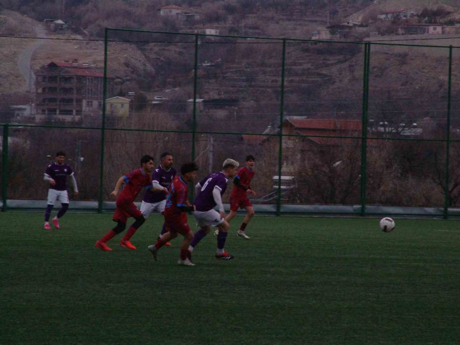 Kayseri Şeker Süper Amatör Küme: Kayseri Döğerspor: 3 - 1966 Turanspor: 1