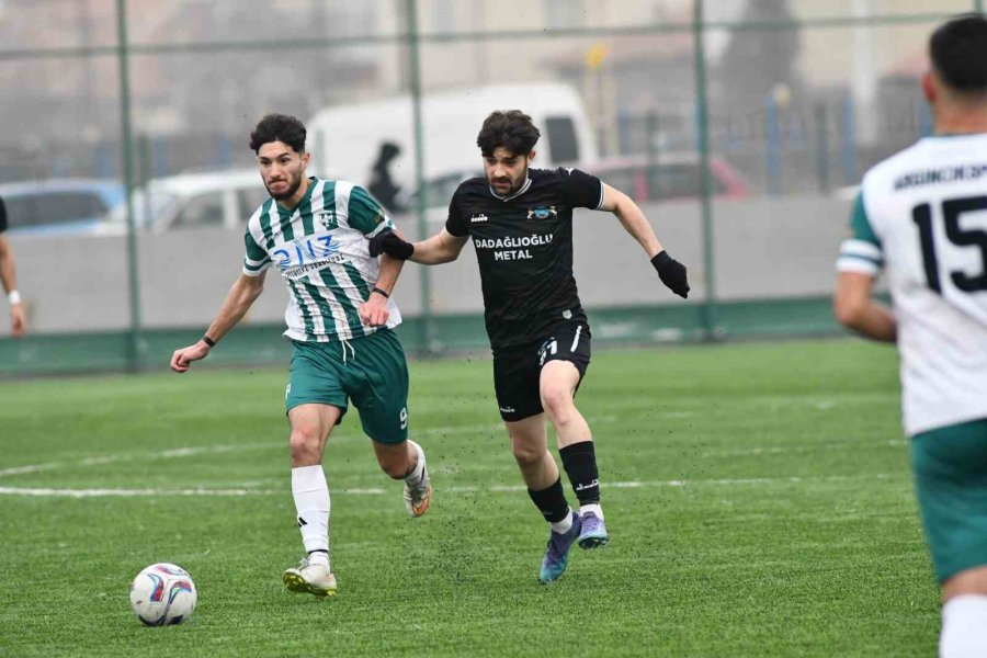 Kayseri Şeker Süper Amatör Küme: Erciyes Esen Makina Fk: 2 - Argıncıkspor: 1