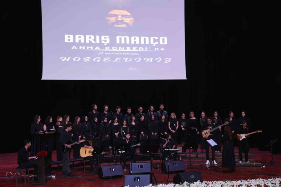 Niğde’de Barış Manço Anma Konserine Büyük İlgi