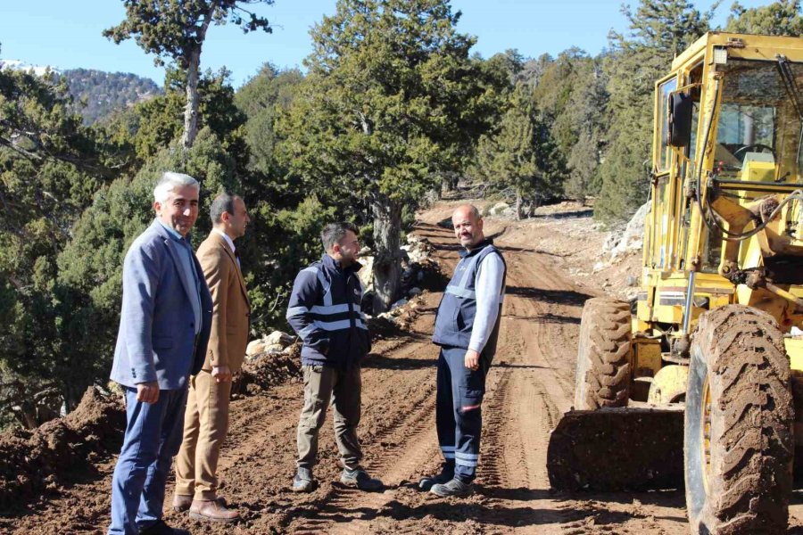 Elmalı’da Yayla Yoluna Ulaşım Kolaylaştı