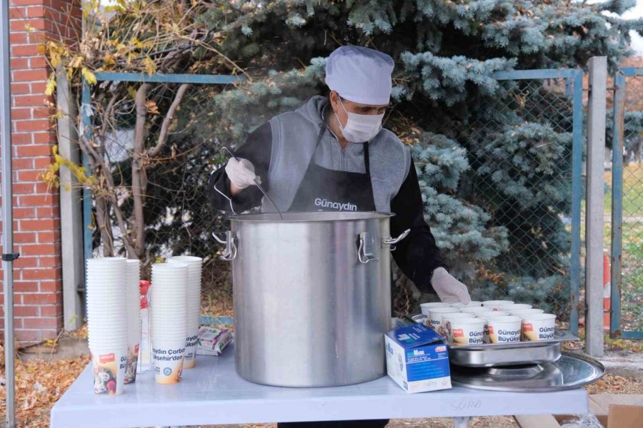 “günaydın Çorbası” Gençler Tarafından Çok Sevildi