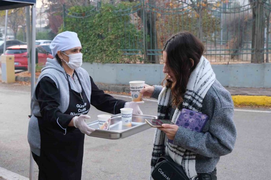 “günaydın Çorbası” Gençler Tarafından Çok Sevildi