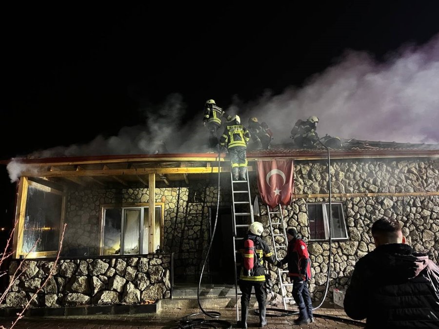 Kayseri’de Müstakil Evde Korkutan Yangın