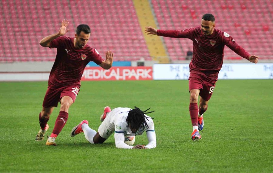 Trendyol Süper Lig: Atakaş Hatayspor: 1 - Çaykur Rizespor: 2 (maç Sonucu)