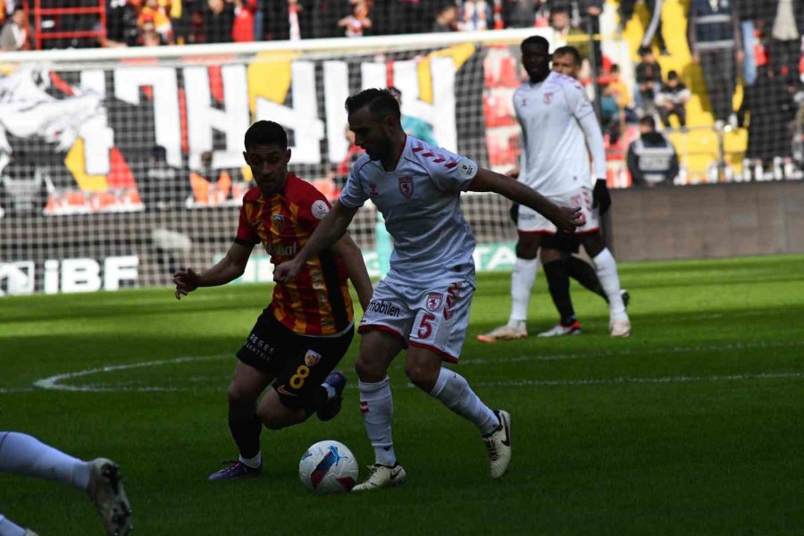 Trendyol Süper Lig: Kayserispor: 0 - Samsunspor: 1 (ilk Yarı)