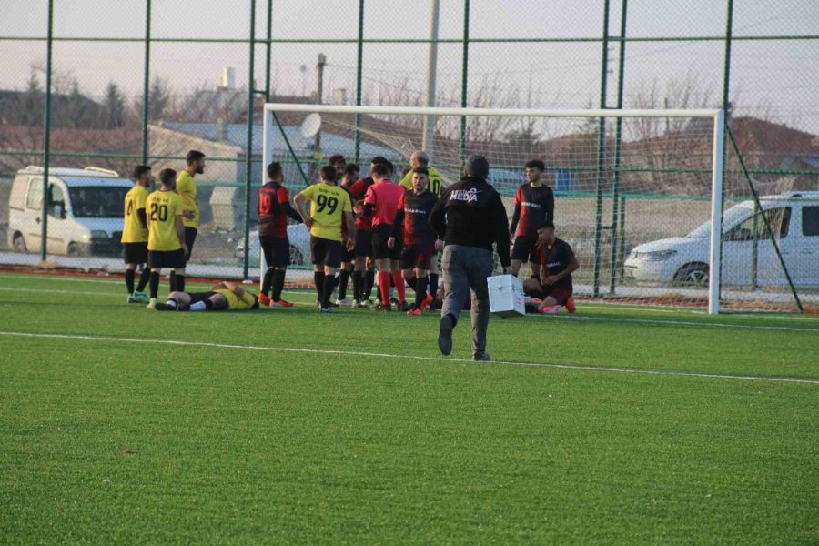 Doğaçlama Maç Sunan Sunucu Herkesi Güldürdü