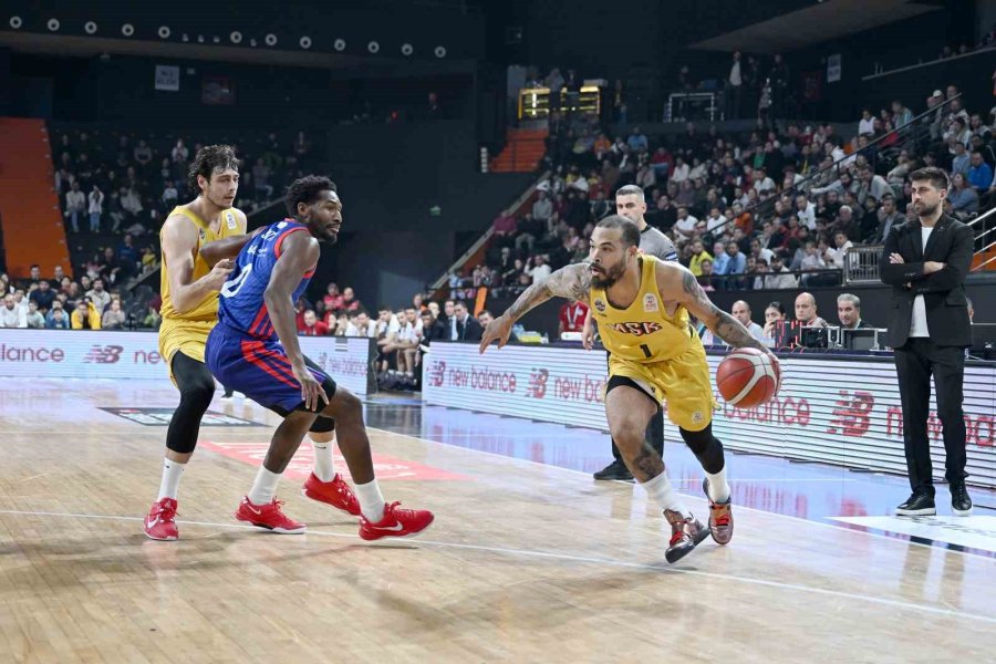 Türkiye Basketbol Süper Ligi: Mersin Spor Kulübü: 74 - Bahçeşehir Koleji: 73