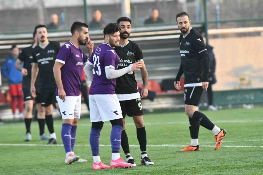 Kayseri Şeker Süper Amatör Küme: Erciyes Esen Makina Fk: 4 - Kayseri Döğerspor: 1