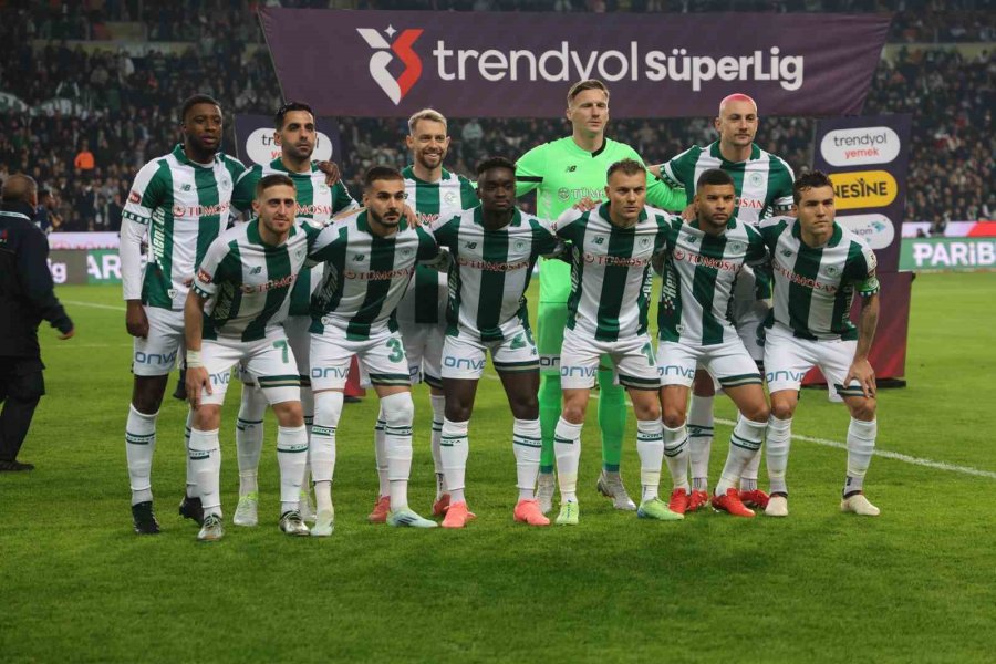 Trendyol Süper Lig: Konyaspor: 1 - Fenerbahçe: 1 (maç Devam Ediyor)