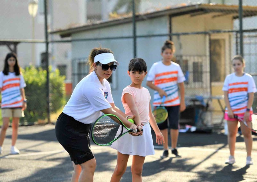 "harekete Geç Konyaaltı" Spor Kursları Başlıyor