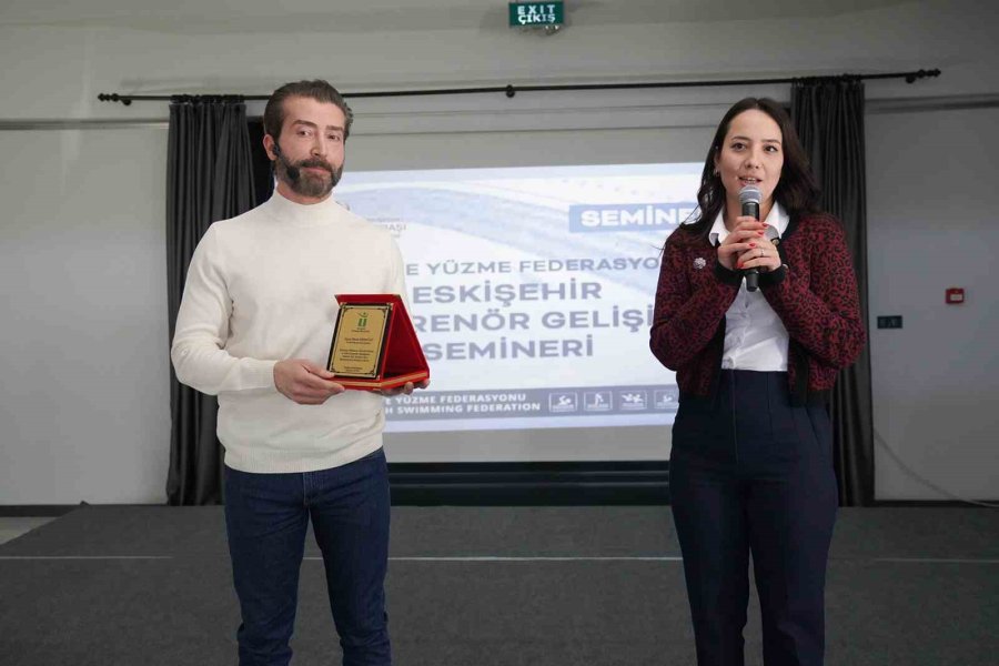 Tepebaşı’nda Antrenör Gelişim Semineri