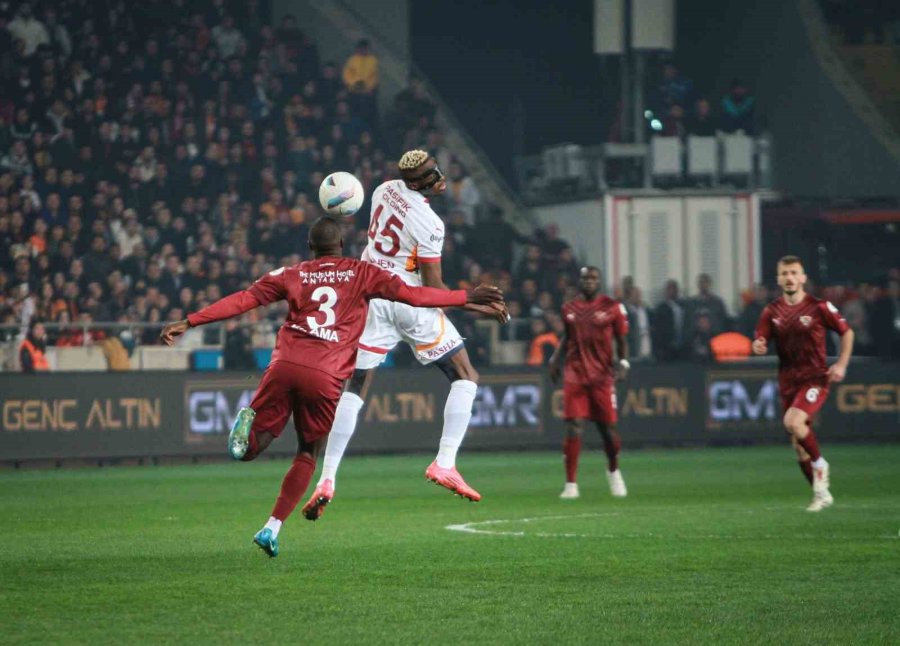 Trendyol Süper Lig: Atakaş Hatayspor: 0 - Galatasaray: 0 (maç Devam Ediyor)