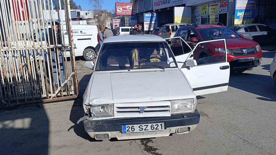 24 Yıl Kesinleşmiş Hapis Cezasıyla Aranan Firari Polisten Kaçarken Kaza Yapınca Yakalandı