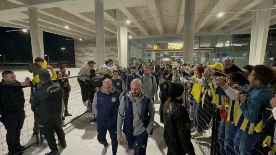 Fenerbahçe Kafilesi, Adana’ya Geldi