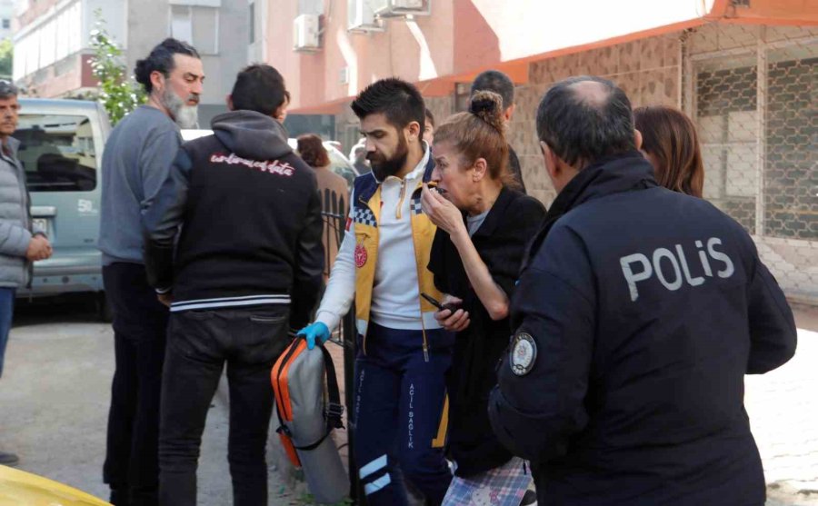 Balkondaki Sprey Kutuları Patladı, Mahalleli Sokağa Döküldü