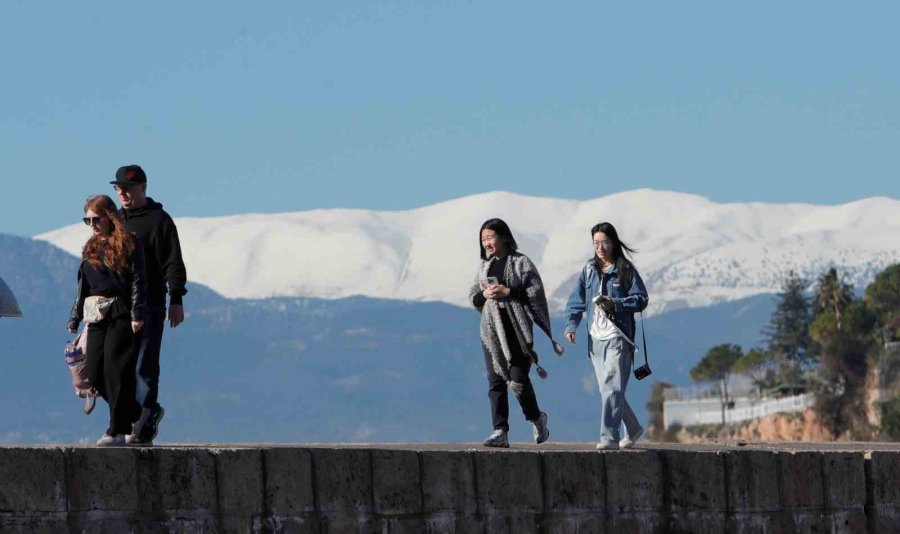 “bir Tarafımızda Kar Var, Bir Tarafımız Yaz"