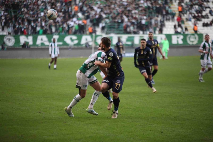 Trendyol Süper Lig: Konyaspor: 1 - Kasımpaşa: 0 (ilk Yarı)