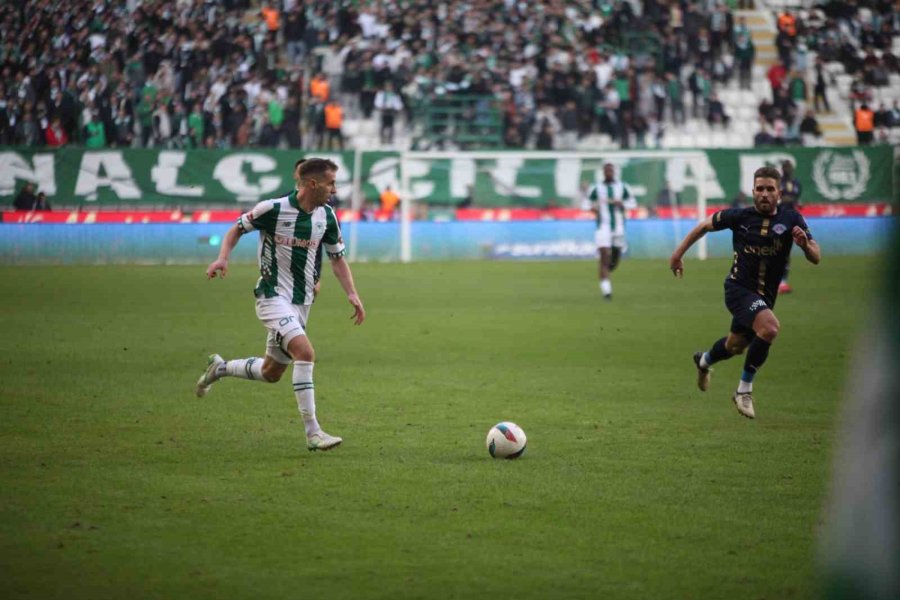 Trendyol Süper Lig: Konyaspor: 1 - Kasımpaşa: 0 (ilk Yarı)