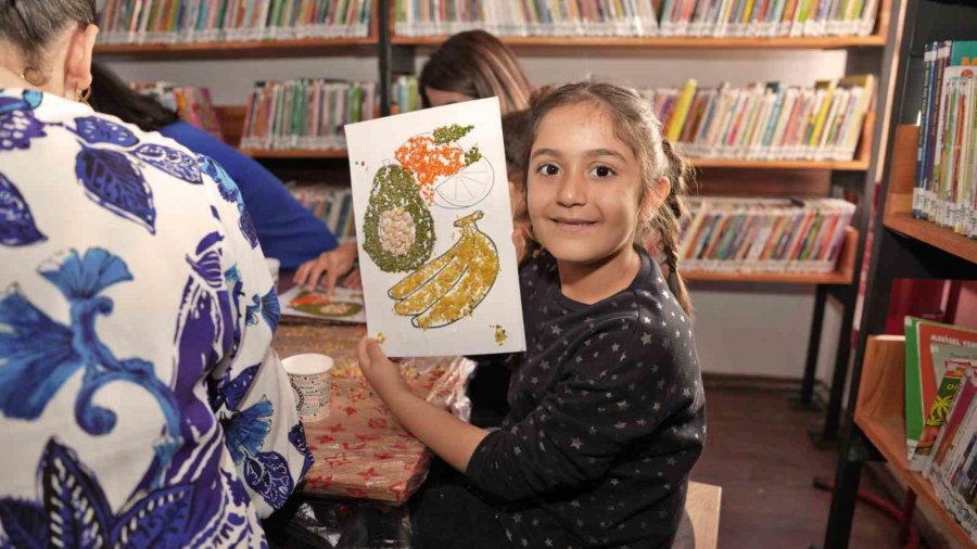 Alanya’da Çocuk Kütüphanesi’nde Öğrenciler İçin Tam Mesai