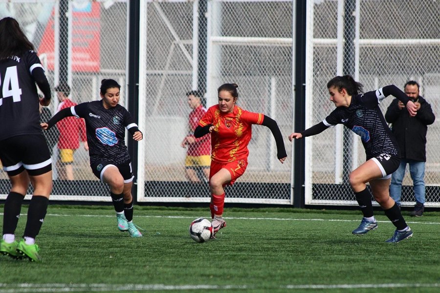 Kayseri Kadın Fk İkinci Yarıda Güldü